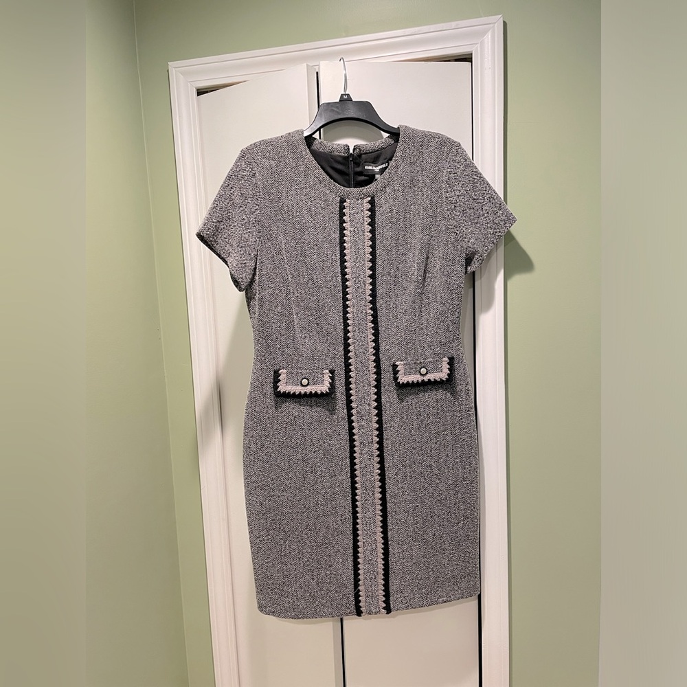 Karl Lagerfeld short sleeve black/gray dress. Size 12. Chanel-esque